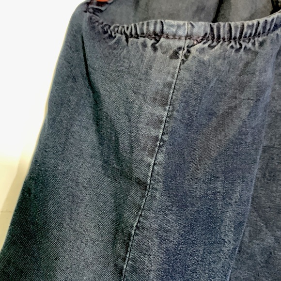 013 William Rast Floral Embroidered Button oversized Sleeveless Top Navy - Picture 3 of 4